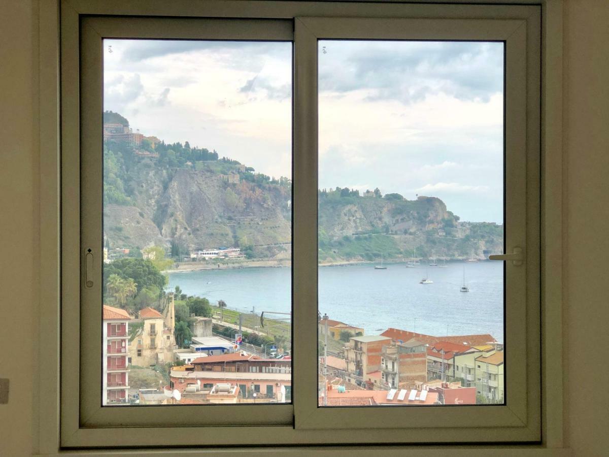 Taormina Wonderful Solarium Lägenhet Giardini Naxos Exteriör bild